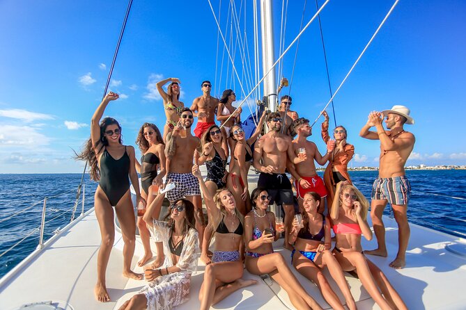Catamaran to Isla Mujeres Snorkeling Tour with Open Bar and Lunch - Price and logistics: the number you should budget