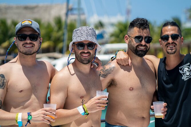 Catamaran Tour to Isla Mujeres Open bar and Lunch - Return to Cancun: Open Bar, Music, and Views