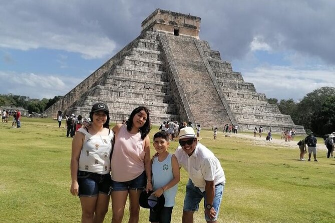 Chichen Itza and Dos Cenotes Experience from Cancun - Chichen Itza With a Mayan Culture Specialist, Plus Time to Walk
