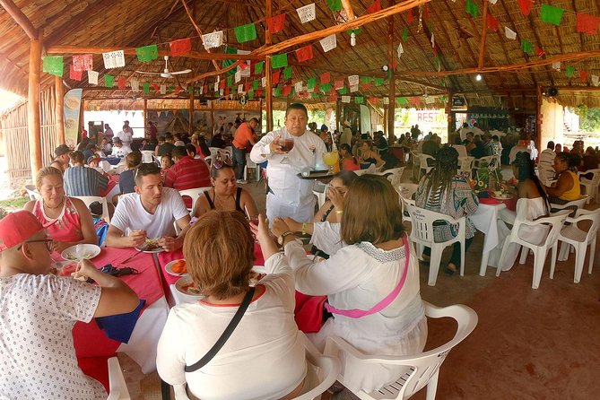 Chichen Itza & Cenote All-Inclusive Tour – Taxes & Entry Included - Guides, language mix, and how to get the most out of the commentary