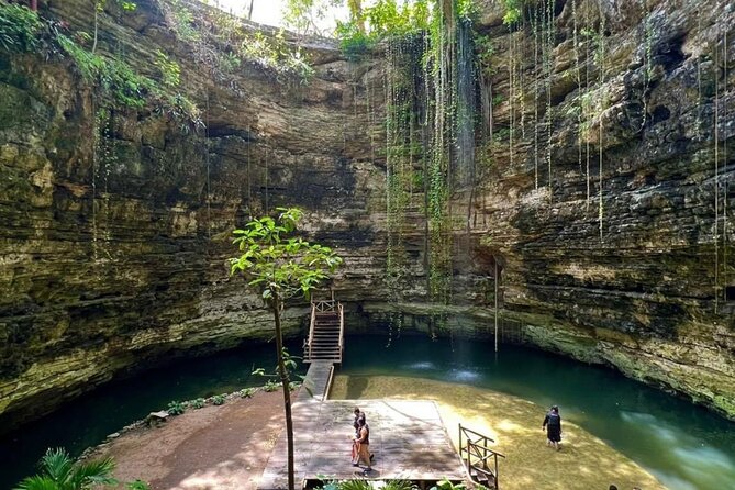 Chichen Itza, Cenote, and Valladolid Tour - The Guide and Bus Experience: What You’ll Actually Feel