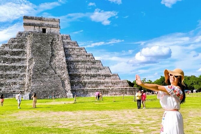 Chichén Itzá, Cenote Suytún & Cenote Ik-kil Expedition - The early pickup grind and how group touring affects time