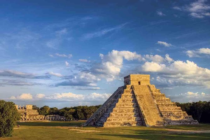 Chichen Itza, Cenote Xkeken,Samula & Valladolid Tour from Cancun - Cenote Samula: Caves, Paths, and a Short Walk That Breaks the Day