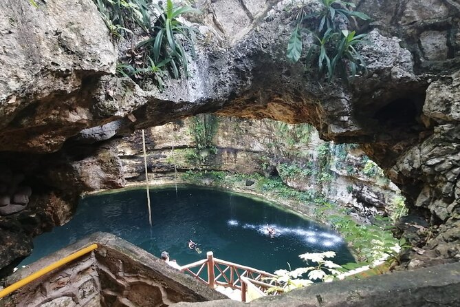 Chichen Itza Day Trip from Cancun with Cenote Swim & Valladolid - Stop 1 Photos and Free Time: Making the Most of Two Hours