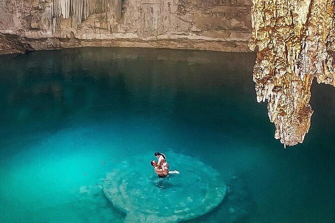 Chichen itza Deluxe Ancestral Cenotes Ik-il and Suytun - Suytun Cenote: meteor impact origins, swim plus lunch time