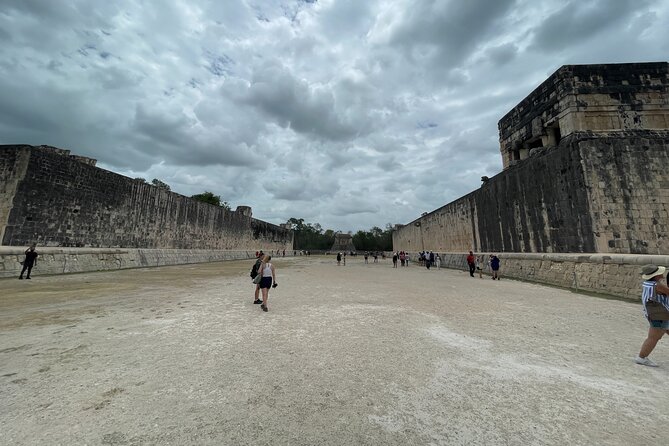 Chichen Itza Deluxe from Riviera Maya - Small group size and guide quality: why names like Israel and Raul matter