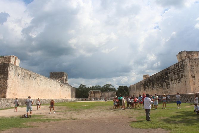 Chichen Itza & EkBalam Ruins with Cenote Swimming from Cancun - Guides and drivers: why good narration changes everything