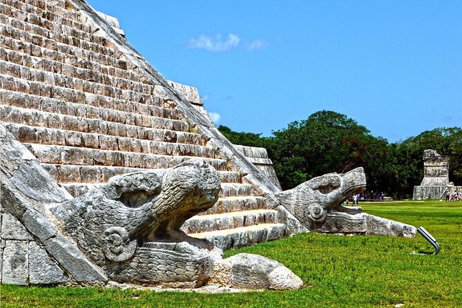 Chichen Itza Guided Historical Tour with Lunch Included - Chichén Itzá at the core, with real guiding time