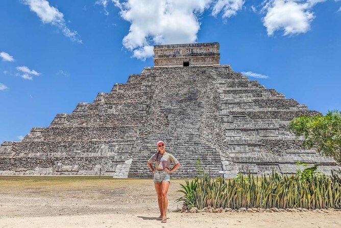 Chichen Itza Ik kil and Suytun Cenote Tour from Cancun - Valladolid in 1 hour: colonial square, cathedral views, and a quick reset