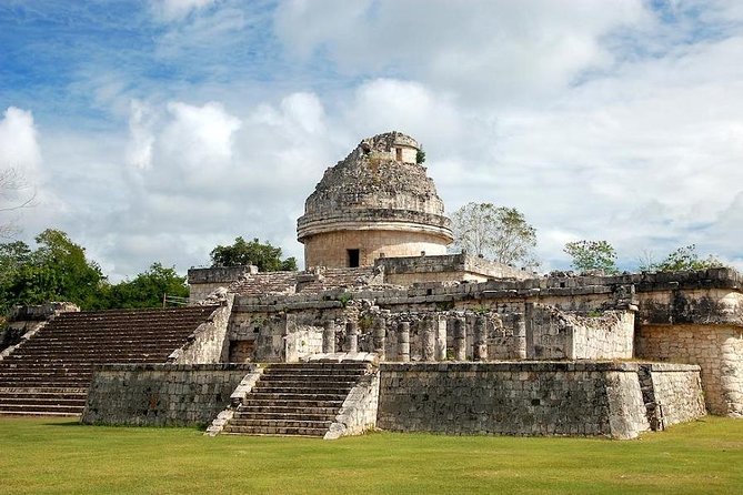 Chichen Itza Plus - Valladolid in 30 minutes: a Magical Town taste for snacks and fountains
