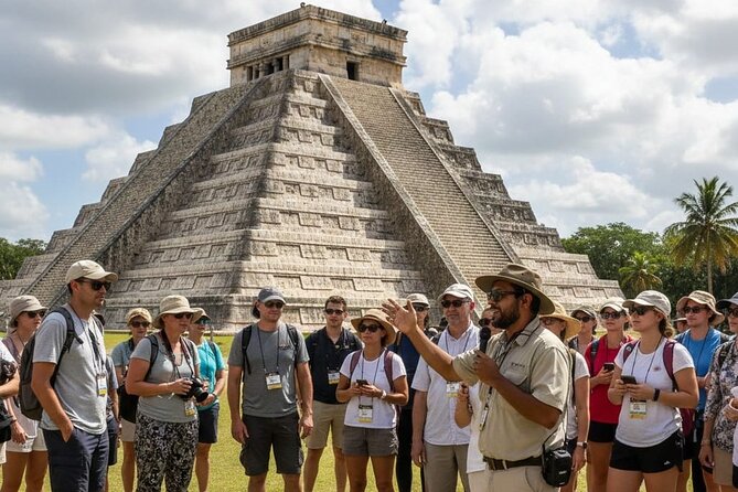 Chichen Itza Rush : Cenote Saamal, Buffet & Valladolid Tour - Valladolid in 30 minutes: a quick cultural palate cleanser