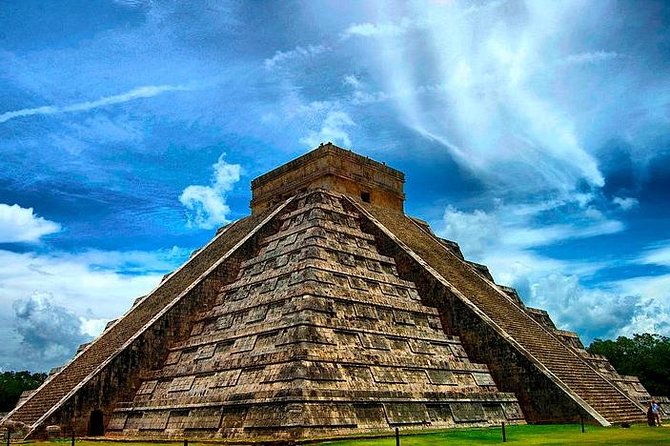 Chichen Itza Sunrise Express Day Tour from Riviera Maya - Cancun Pickup and the Morning Bus Ride (Plus What Helps Time)