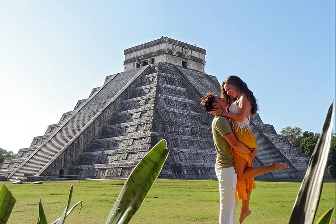 Chichén Itzá Tour: Guided Trip, Mexican Cuisine & Cenote Swim - Chichén Itzá: guided meaning first, then 1 hour to roam