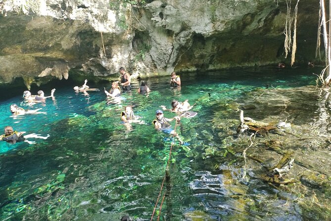 Chichen Itza Tour: Pyramids, Cenote Ik Kil & Valladolid - Ik Kil Cenote: A 48-Meter Descent and Real Swim Time
