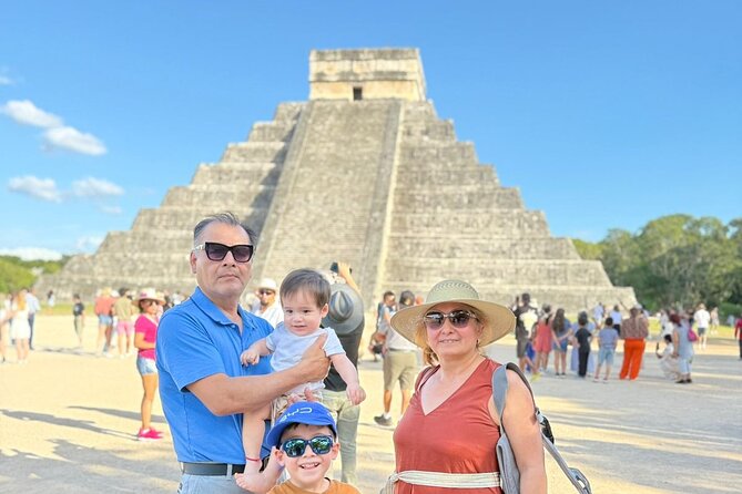 Chichen Itza tour with Cenote and Valladolid for the best price - Stop 3: Valladolid for About 50 Minutes, Plaza and San Servacio Church