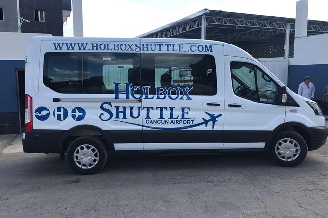 Chiquila Cancun Airport Shuttle - What the shared minivan ride feels like (and how to plan for comfort)
