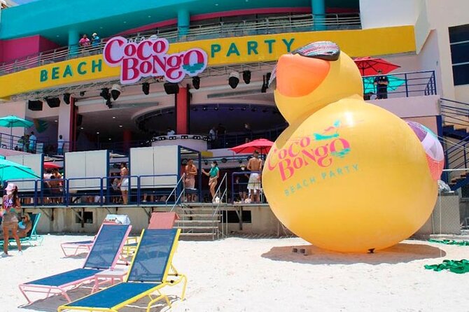 Coco Bongo Beach Club Cancun - The entertainment engine: DJs, acrobatics, and show moments