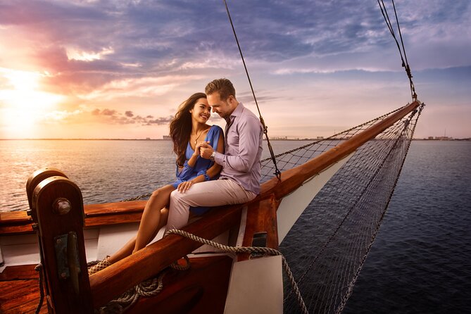 Columbus Romantic Dinner in Cancún - Spanish Galleon Columbus Cruise and Your Sunset Choice
