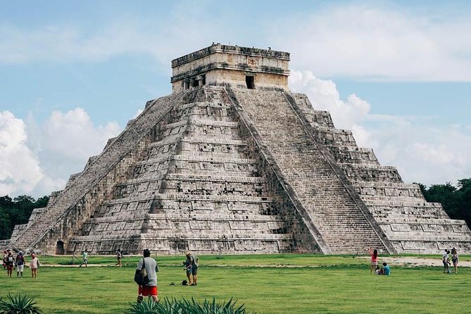 Combo Saver: Chichen Itza & Cenote + Isla Mujeres Catamaran - Chichen Itza Morning: Arrive Early, Then Let the Stories Do the Work