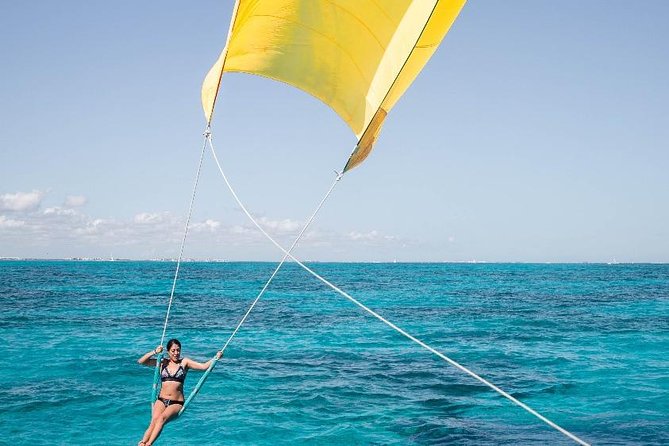 Complete Isla Mujeres excursion from Cancun with all inclusive - Isla Mujeres Beach Club Lunch and Unlimited Open Bar