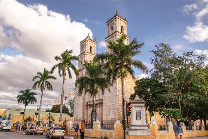 Day Tour to Chichen Itza, Cenote, Local Buffet and Valladolid - Guides, language, and what your English experience may feel like