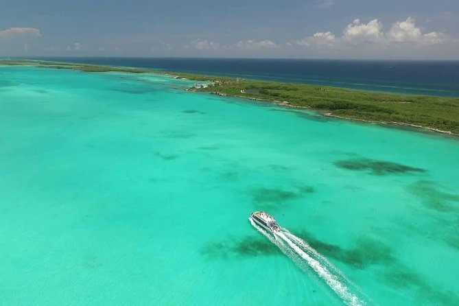 Daytrip Isla Contoy & Isla Mujeres from Cancun - Isla Contoy quota: why this one is hard to do on your own