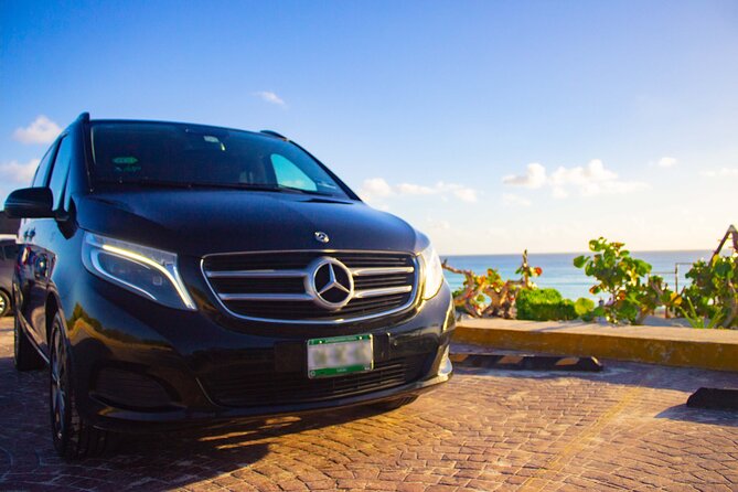 Departures in Mercedes Benz from Playa Mujeres to Cancun Airport - A straightforward transfer, with fewer moving parts