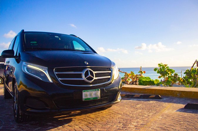 Departures in Mercedes Benz from Playa Mujeres to Cancun Airport - Price and value, especially for small groups