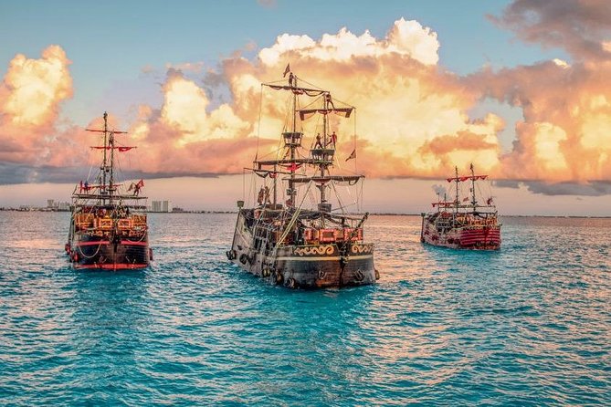 Dinner & Live Pirate Fight from Cancun - Captain Hook Cancun check-in: timing, location, and crowd control