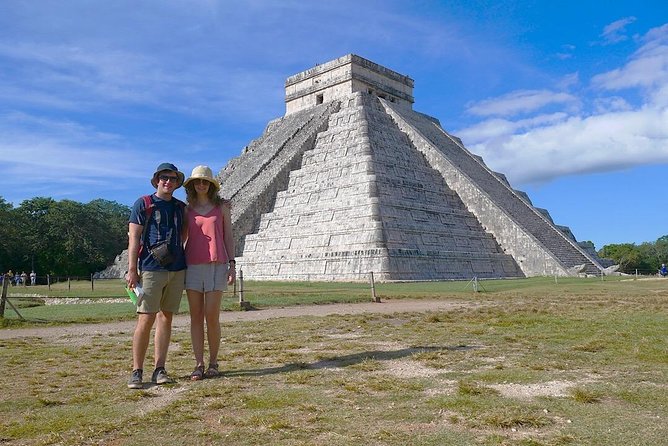 Discover Chichén Itzá & a Sacred Cenote. Lunch and transportation included. - Lunch buffet and what it means for your energy
