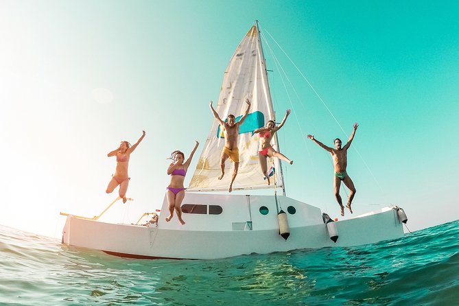 Discover Isla Mujeres tour with snorkel, buffet and open bar - Who should book this Isla Mujeres day trip?