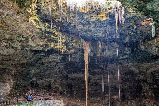 Ek-Balam and Cenote Hubiku: Dive into Yucatán's Secrets - Buffet lunch at Hubikú, then tequila tasting and hammocks