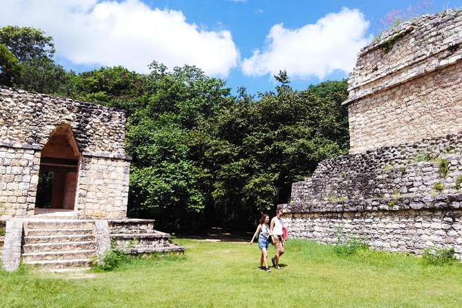 Ek Balam Tour from Cancun Including Cenote Maya Park - Lunch, Handmade Tortillas, and That Market Pause