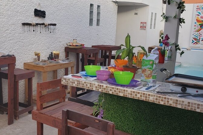 Elaboration of tortillas by hand following the Mexican tradition - Pool Time After: A Nice Way to Stretch the Day