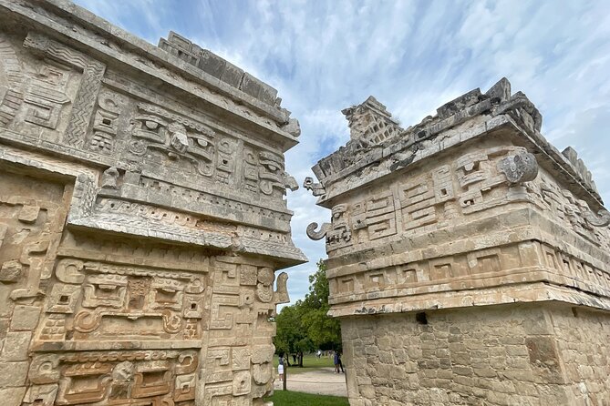Exclusive Guided Tour: Chichen Itza - Cenote Ik Kil -Valladolid - Cenote Ik Kil: Swim Time in a Sacred Underground Pool