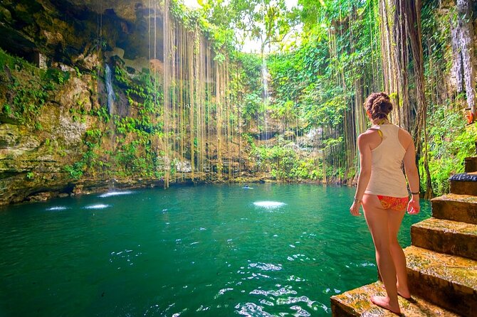 Exclusive Guided Tour: Chichen Itza - Cenote Ik Kil -Valladolid - Chichen Itza at the Right Hour: Seeing the Pyramid Without the Crush