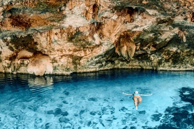 Explore Tulum and Dos Ojos Cenote with lunch and transportation - Guides and language, what can make or break the experience