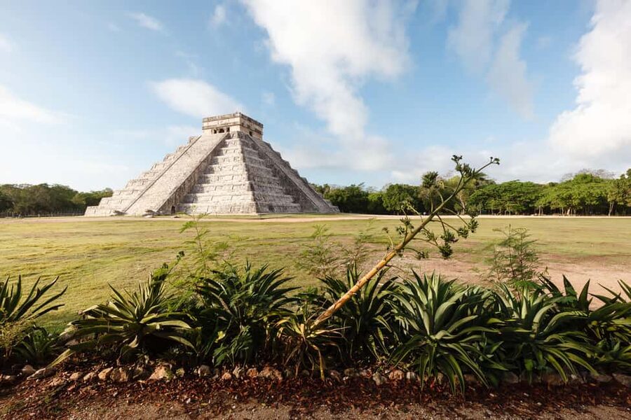 From Cancun: Chichén Itzá, cenote, Valladolid, and Tequila - Early morning pickup from Cancun, and why the schedule works