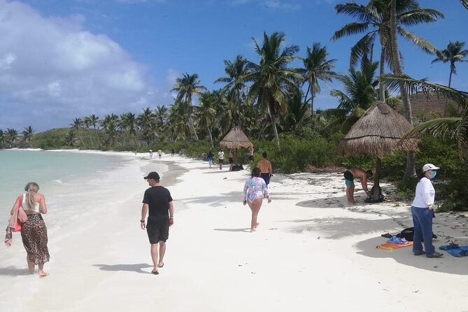 Full Day Tour to Isla Contoy and Isla Mujeres from Cancun - Isla Contoy Free Time and the Lighthouse Viewpoint