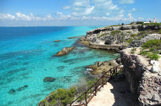 Garrafon Park in Isla Mujeres from Cancun - The VIP lounge feel: comfortable spots and better downtime