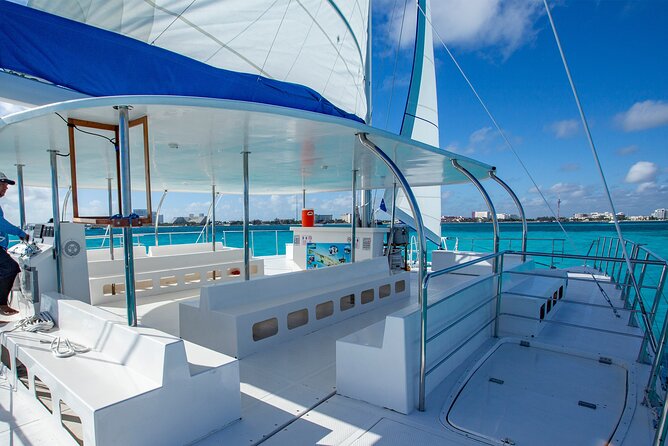 Giant Catamaran - Cancun to Isla Mujeres Playa Norte - Non Drowsy - Snorkeling time with included gear and a guide