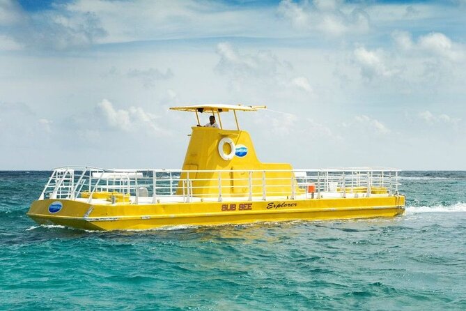 Hop-on Hop-off City Tour Cancun plus Submarine or Bodyboard Experience - Mercado 28 and Forum by the Sea: crafts and local shopping stop-offs