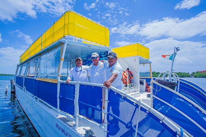 Isla Contoy & Isla Mujeres Tour from Cancun & Playa Del Carmen - The boat experience: catamaran type, group size, and comfort