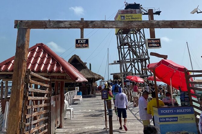 Isla Mujeres Basic Tour in Catamaran with Snorkel and Open Bar - Stop 4 at Isla Mujeres center: 2 hours of real freedom
