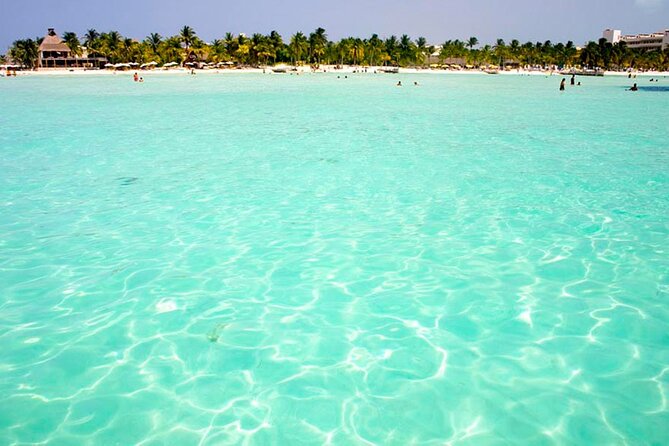 Isla Mujeres Catamaran Luxury Sailing Experience from Puerto Morelos - Stop 2: Punta Sur and Ixchel views for panoramic photos