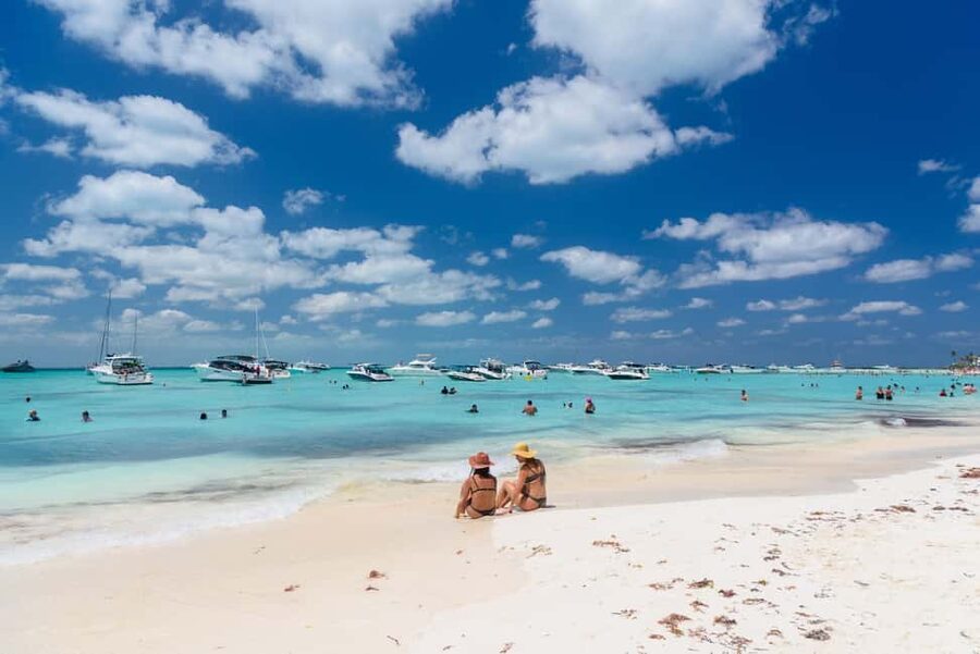 Isla Mujeres: Catamaran Ride with Open Bar, Snorkeling, and Lunch - Why this Isla Mujeres catamaran feels like a true day off