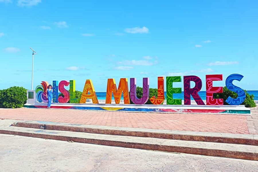 Isla Mujeres: Catamaran Ride with Open Bar, Snorkeling, and Lunch - Playa Norte beach club time: the best reason to look forward to the landing