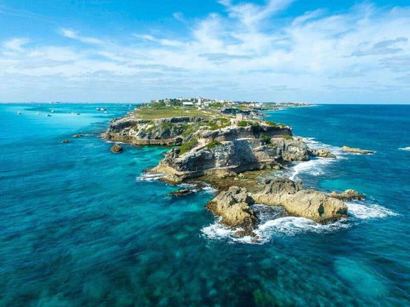 Isla Mujeres Catamaran Tour: Snorkel & Beach Adventure - What the guide and crew experience can feel like