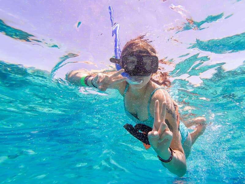 Isla Mujeres: Catamaran with Open Bar, Snorkeling and Lunch - Isla Mujeres free time: 2 hours to walk, shop, and choose your vibe