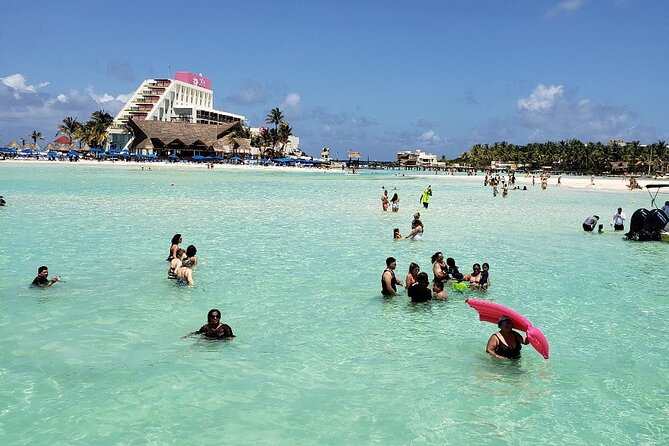Isla Mujeres Full Day Tour on Yacht with Snorkel and Buffet - Lunch and Drinks: Buffet on Board With a Mixed Reputation